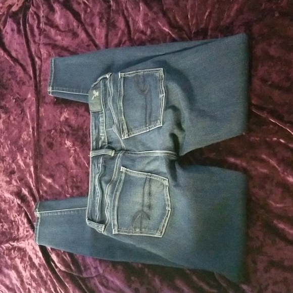 Women’s American Eagle (4L) Low Rise Jeggings - Picture 3 of 6